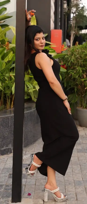 অনিন্দিতা সোম ৫